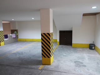 Oficinas en Renta Sobre 8va avenida, en zona 1, Ciudad - 2