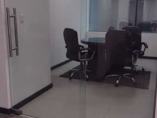Vendo Oficina en Europlaza zona 14 - 3
