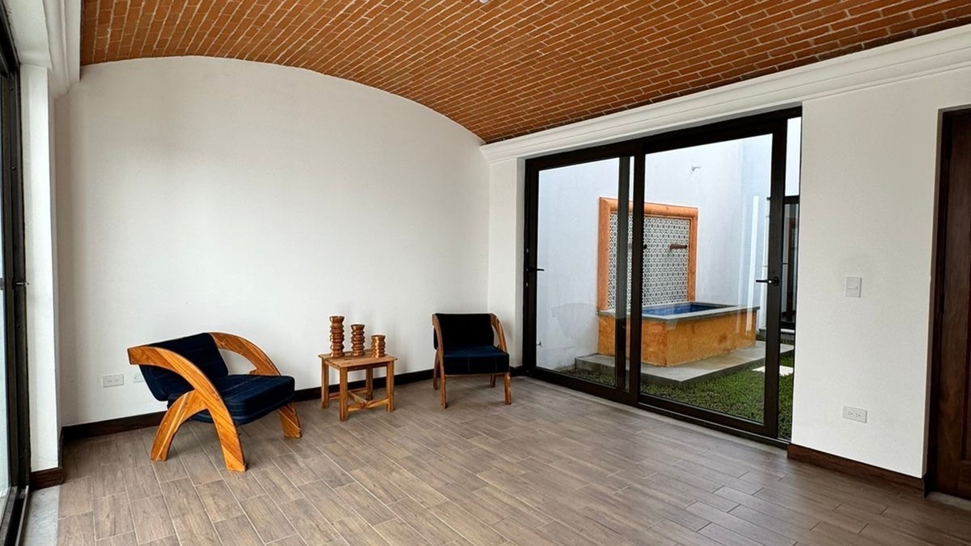 PRECIOSA CASA EN VENTA EN ANTIGUA - Miniatura 21