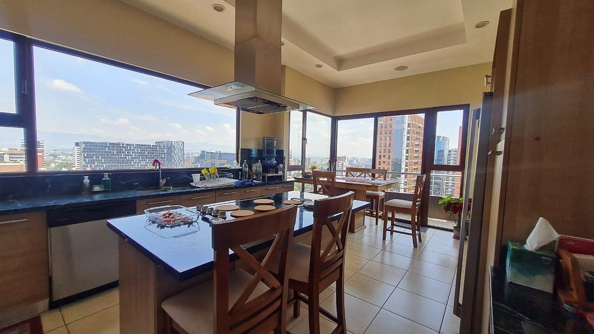 Penthouse en Renta  , Zona 10 - Miniatura 3