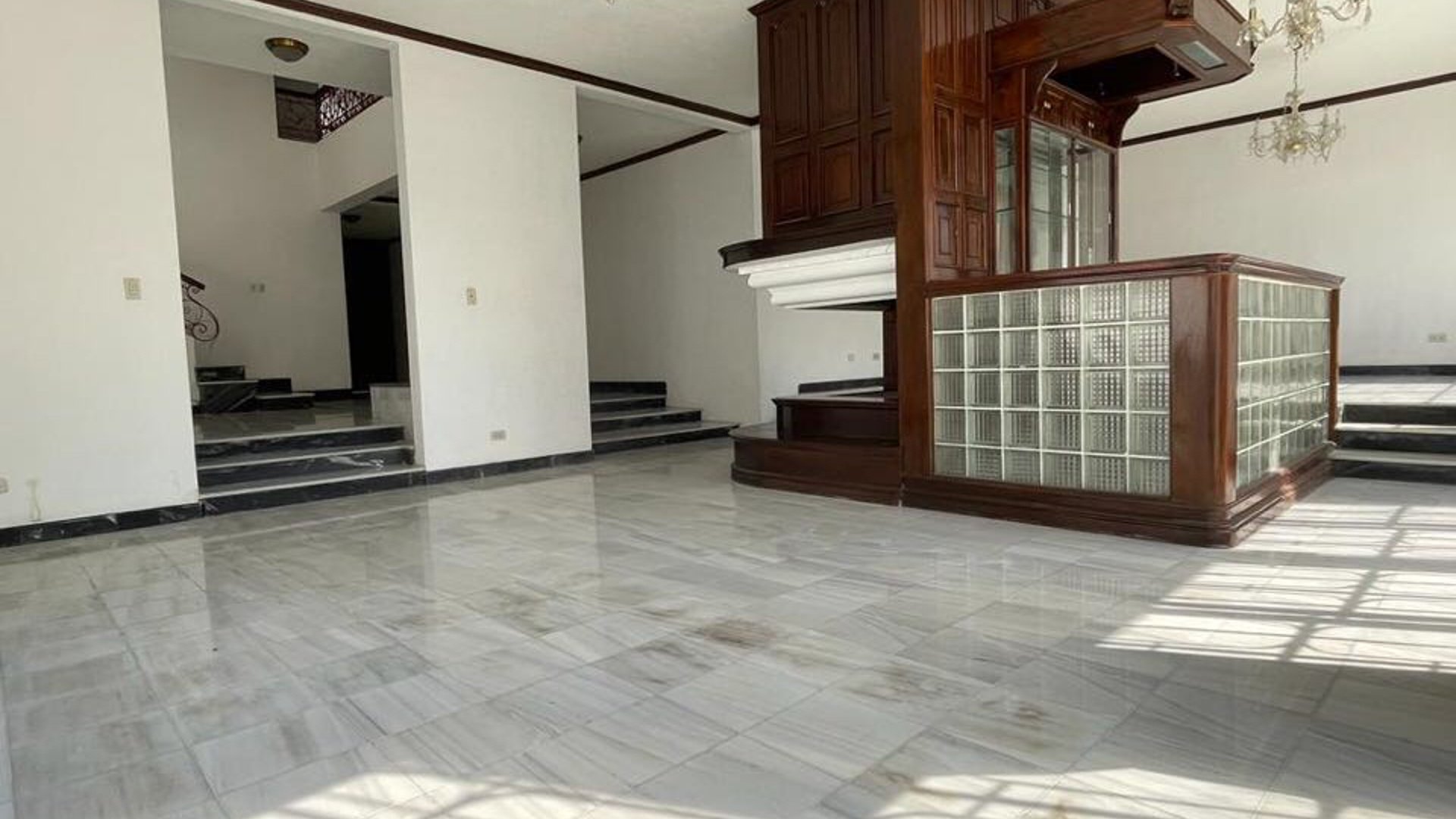 VENDO PRECIOSA CASA EN ZONA 15 VISTA HERMOSA 1 - Miniatura 12