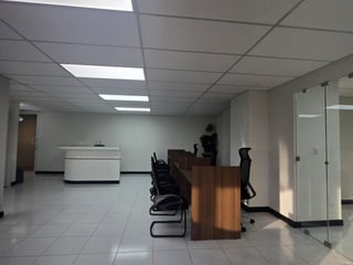 Oficina Amueblada en Renta en 01010 Zona 10 - 4