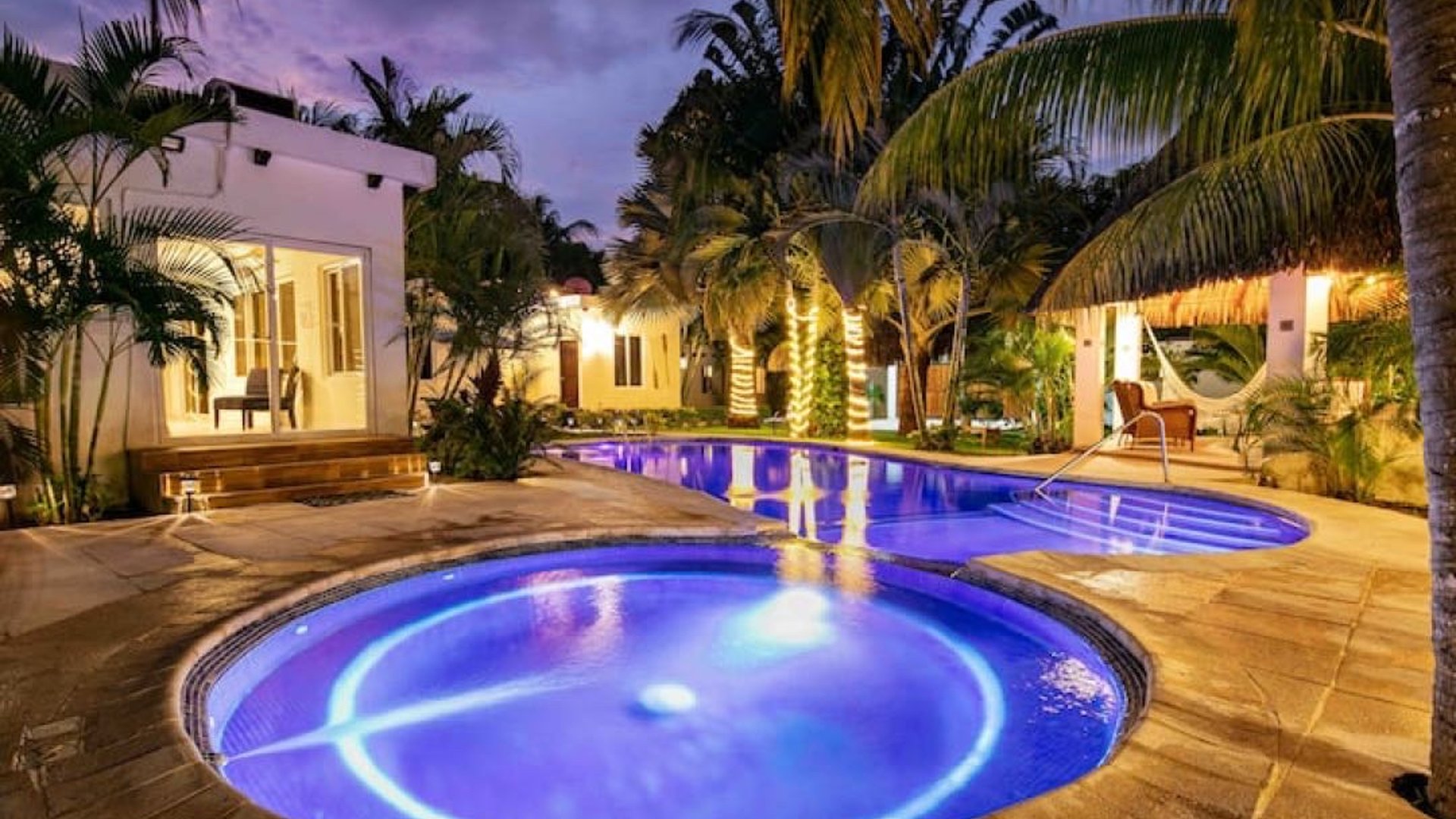CASA DE PLAYA EN CONDOMINIO MARENA EN RENTA