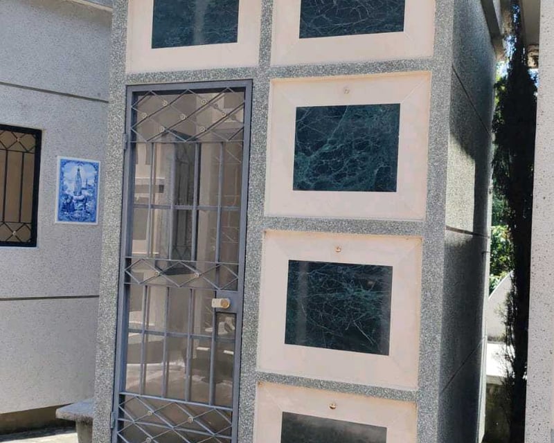 Vendo Mausoleo de 5 Nichos en Camposanto Privado Villa de Guadalupe