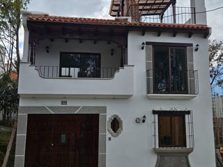 Casa Estilo Colonial en Venta en Antigua Gardens - 2