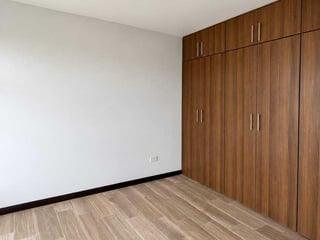 APARTAMENTO EN ALQUILER📍Edificio Bari, Km.18.5 Carretera a El Salvador - 5