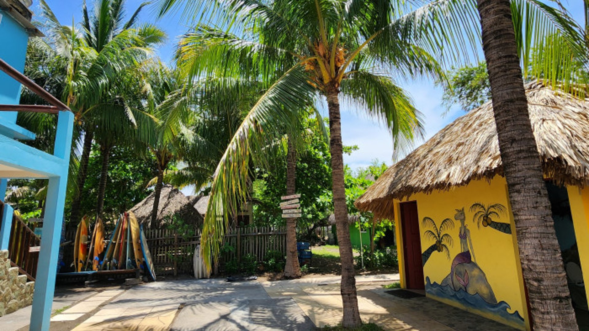 En Venta Hotel en El Paredón Sipacate - Miniatura 12