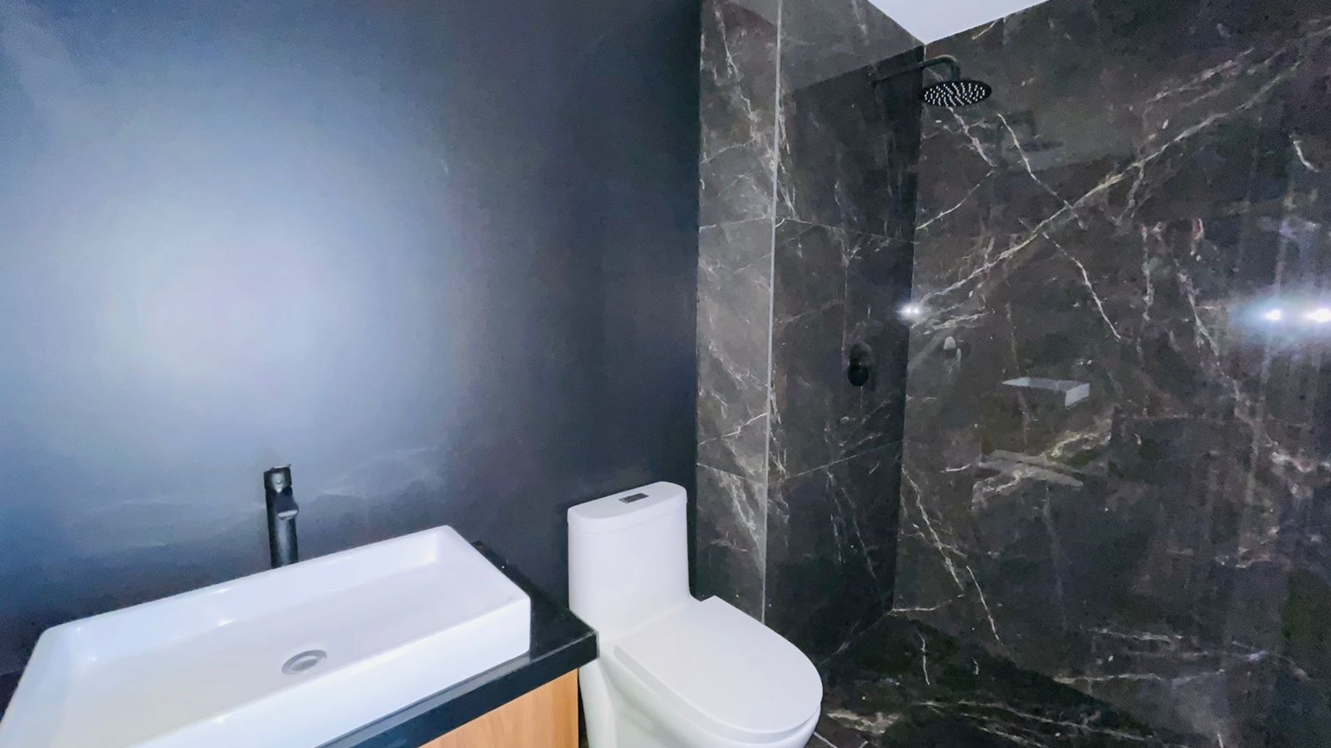 VENTA DE LINDO APARTAMENTO - VILLA MARISCAL, ZONA 11  - Miniatura 4