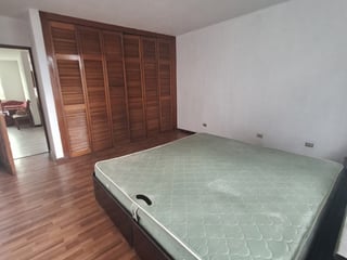 Apartamento Amueblado en Renta en Zona 12 - 5
