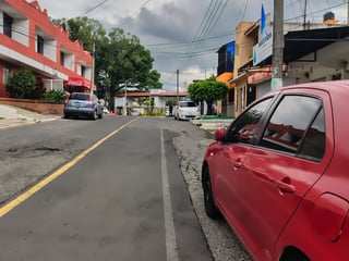 Casa de un nivel en renta, villas club El Dorado, zona 8 de Mixco  - 2