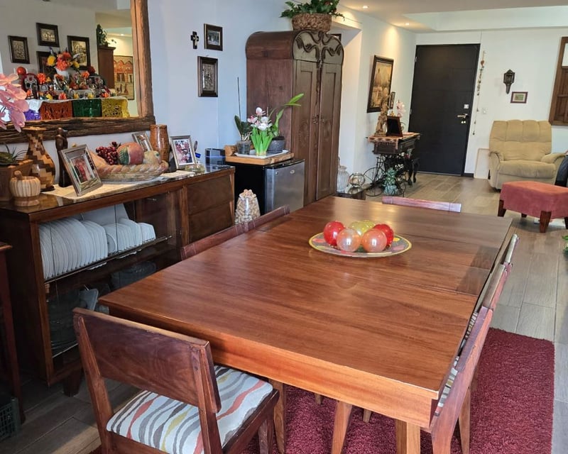 Apartamento 3 habitaciones + servicio en venta Segheria zona 14