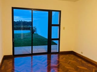 Alquilo Linda Casa en zona 15 San Lázaro - 4
