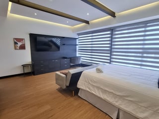 Apartamento- estudio amueblado en alquiler en Zona 10 - Image 3