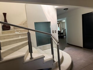 Casa en Venta en Zona 16, Guatemala – Dentro de Condominio Exclusivo - 2