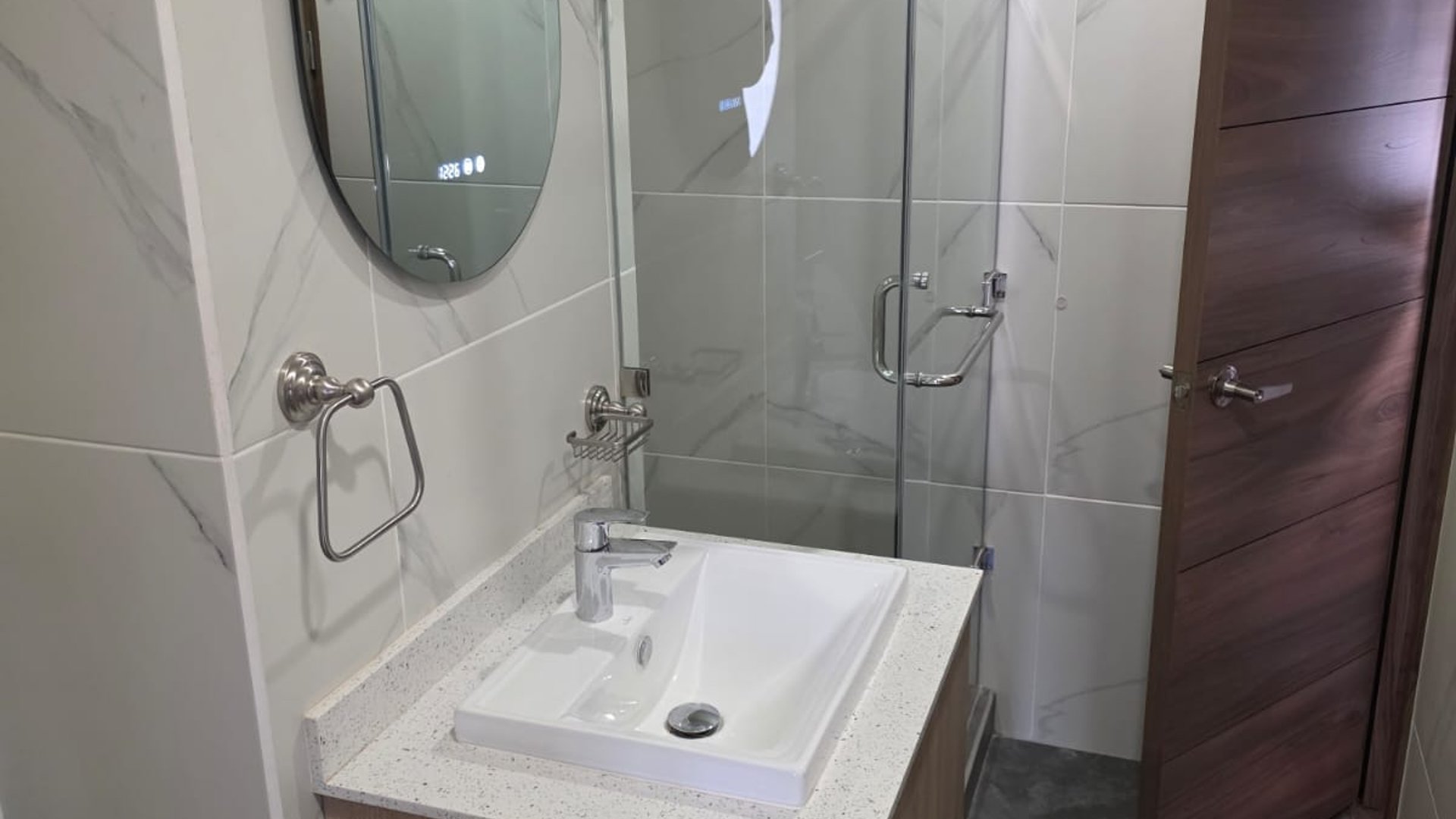 ALQUILER DE LINDO APARTAMENTO AMUEBLADO - PRIVÉ, ZONA 15 - Miniatura 9