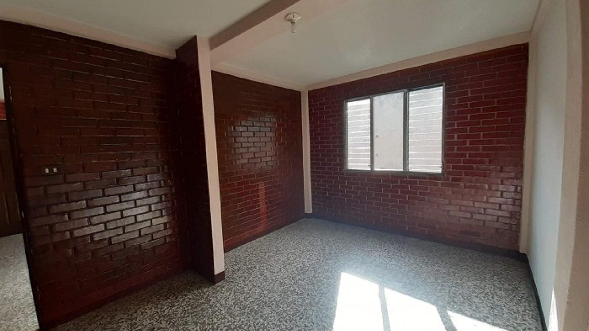 Propiedad en Venta con Apartamentos en Calzada San Juan - Miniatura 6