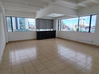 📍 OFICINA EN VENTA | EDIFICIO PLAZA BURÓ | ZONA 10 - 4