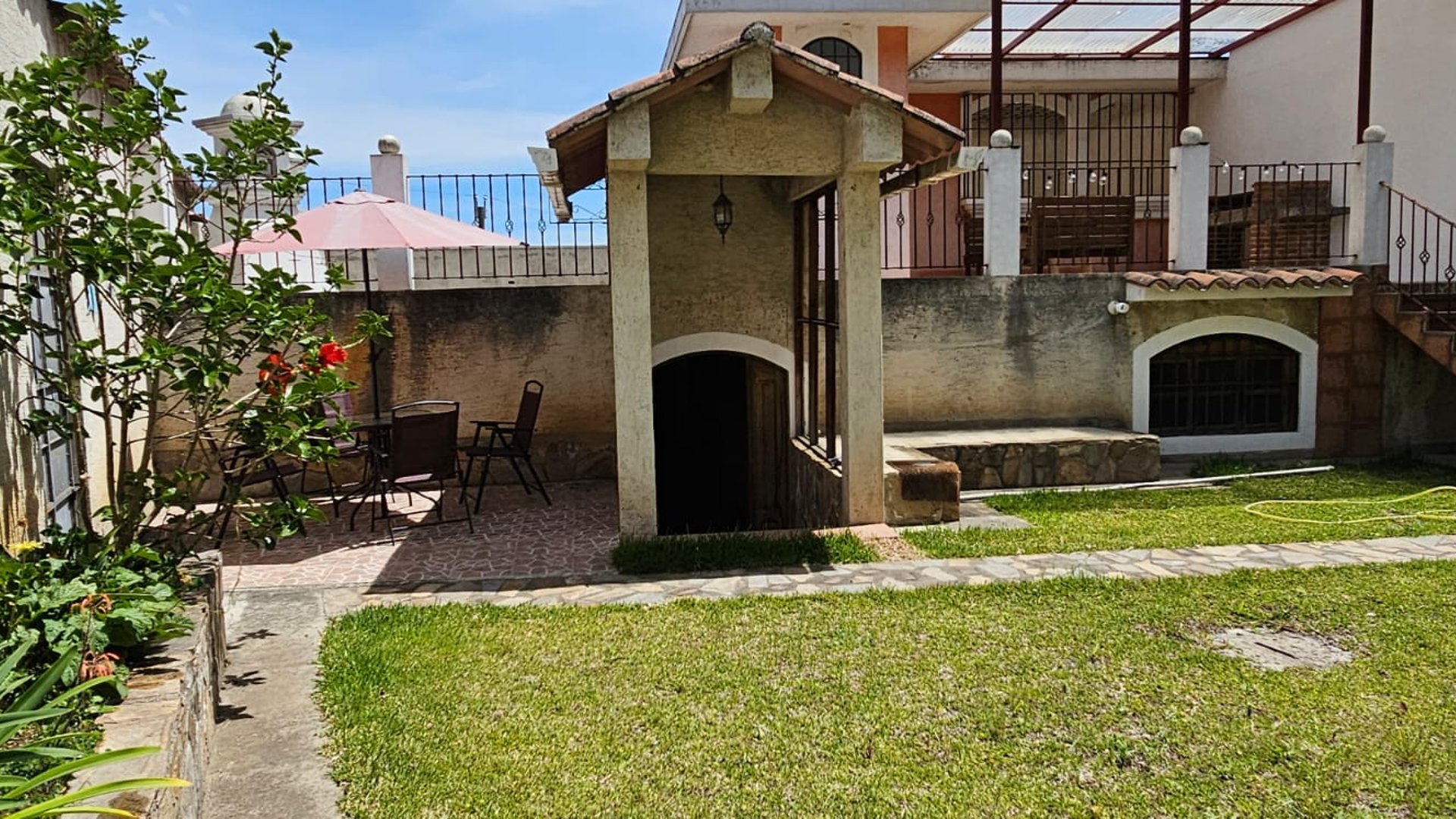 📍 CASA EN RENTA – 3 HAB + JARDÍN | SAN BARTOLO MILPAS ALTAS