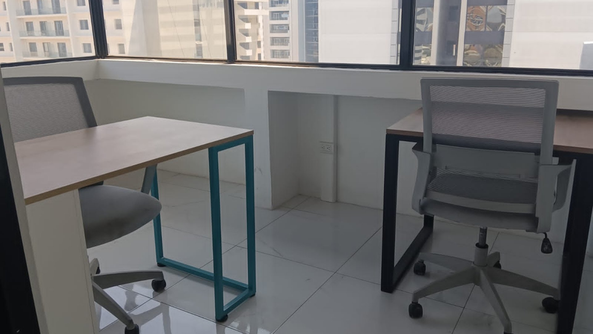 Espacio de Oficina en Alquiler Edificio Reforma Montufar, zona 10 - Miniatura 2