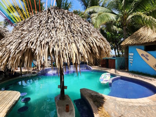 En Venta Hotel en El Paredón Sipacate - 3