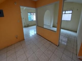Vendo amplia casa en Colonia El Esfuerzo, Chimaltenango - 2