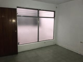 En Venta Casa para uso comercial en Zona 4 - Image 5