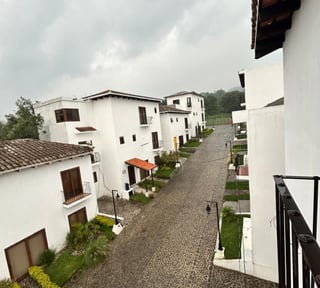 En venta casa nueva en Hacienda Malaga cerca Antigua Gt
