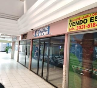Vendo amplio local en zona 12 Centro Comercial El Gran Portal