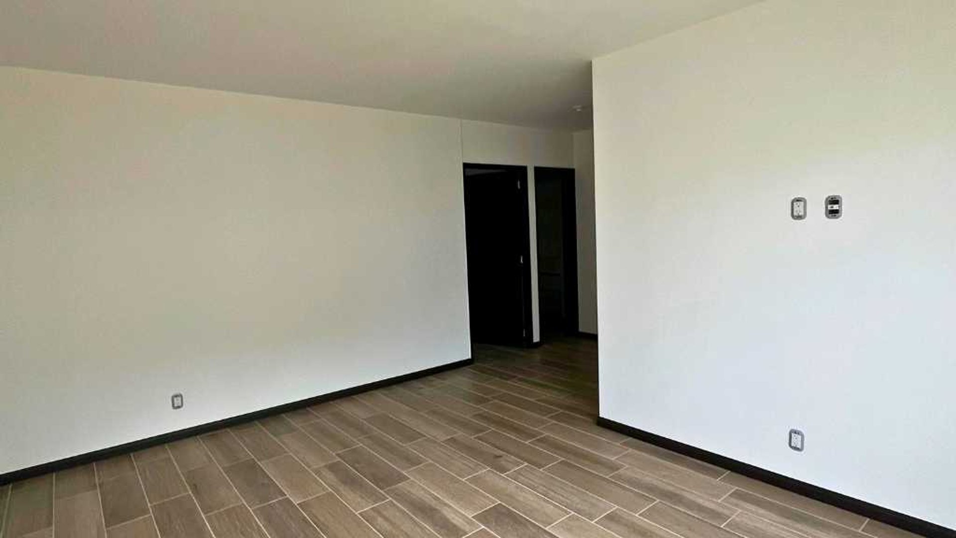 APARTAMENTO CON JARDÍN EN VENTA – SEGHERIA ZONA 14 (LA VILLA) - Miniatura 8