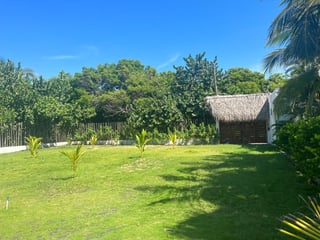 Terreno en Venta carretera a Monterrico - 3