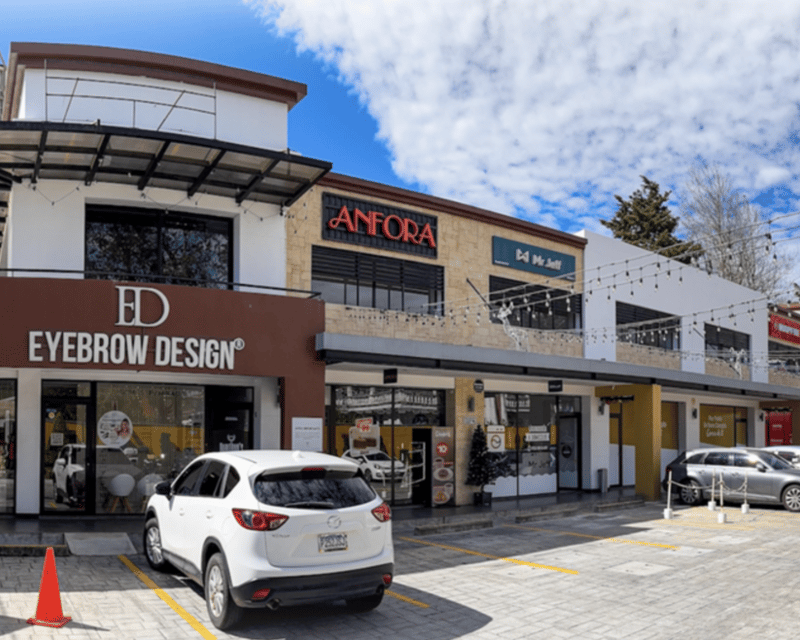 PLAZA COMERCIAL /  3 Locales en Renta (Km 19.5) CAES