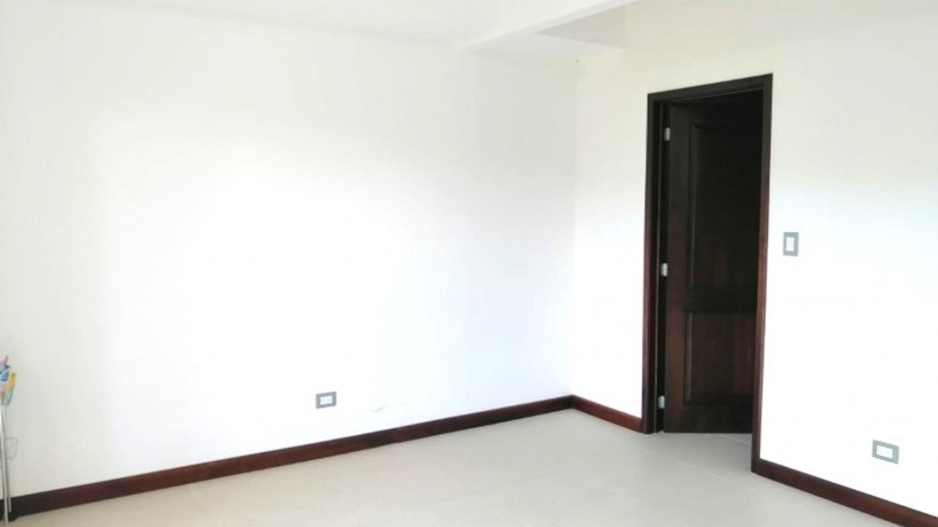 Casa moderna en renta en area exclusiva - Miniatura 5