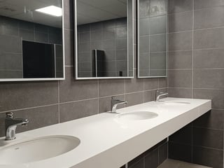 EDIFICIO EN RENTA EN ZONA 10 - Image 33