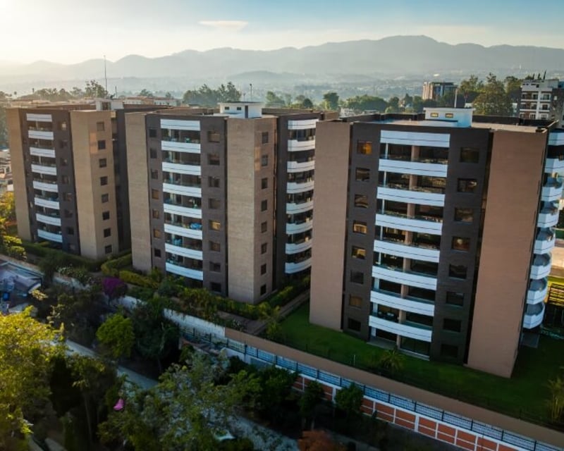 Venta de Apartamento en Mirage Zona 11 | Actualemente rentado de 3 Habitaciones