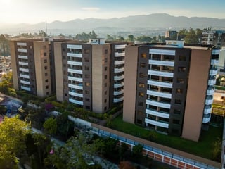 Venta de Apartamento en Mirage Zona 11 | Actualemente rentado de 3 Habitaciones - Image 1