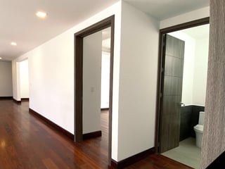 Vendo Linda Casa en Lomas de San Isidro zona 16 - 2