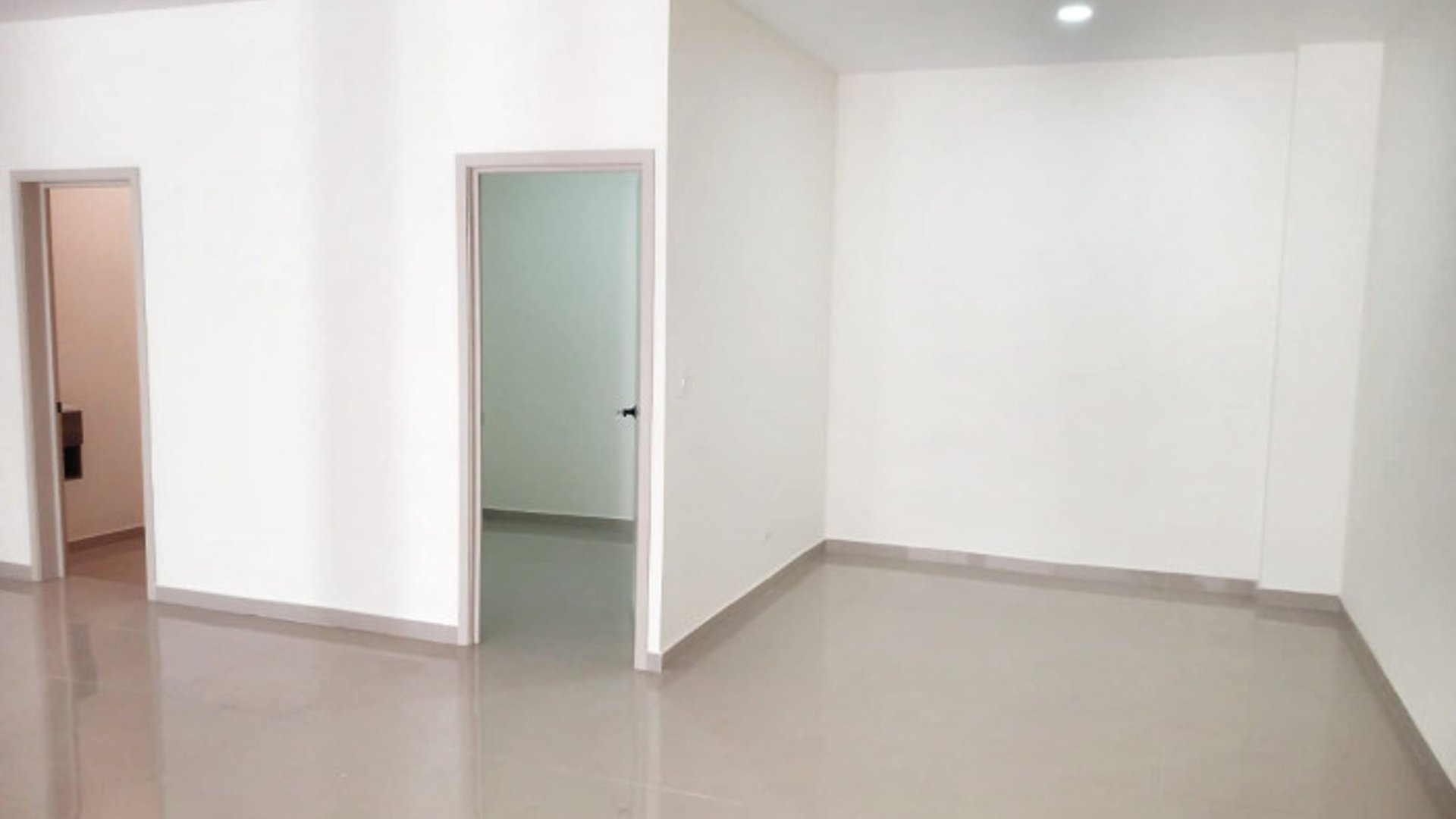 RENTA DE LOCAL COMERCIAL Y APARTAMENTO EN EL SALVADOR - Miniatura 5