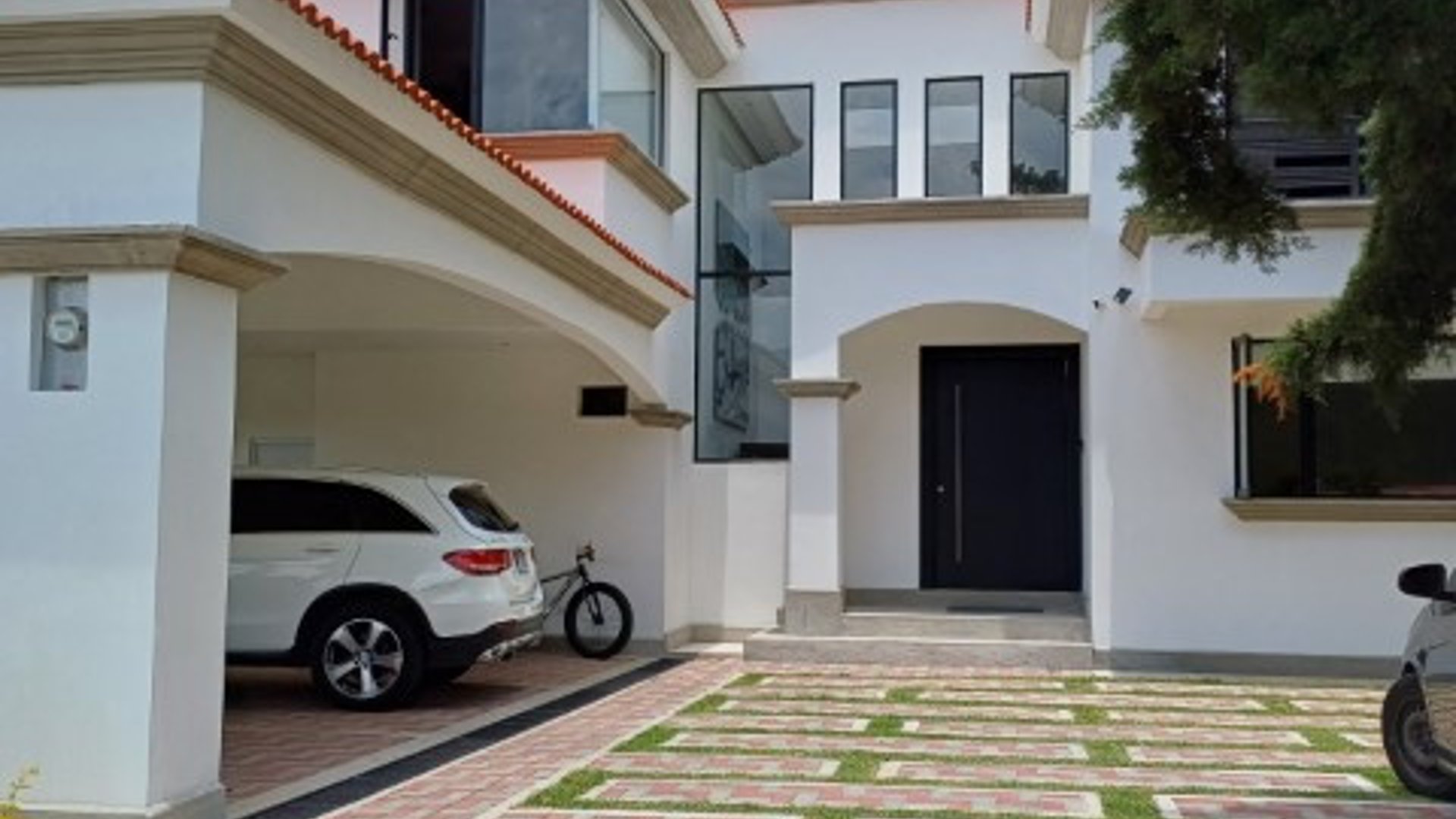Casa Amueblada en Renta Hacienda Country Club CES