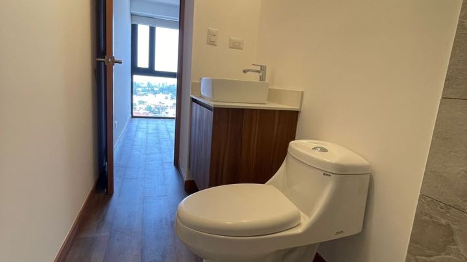 Apartamento en Renta en Vidalta Zona 11 - Miniatura 11