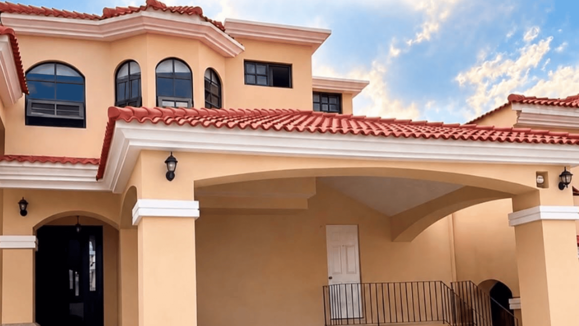 CASA EN RENTA | VILLA SUIZA, ZONA 16