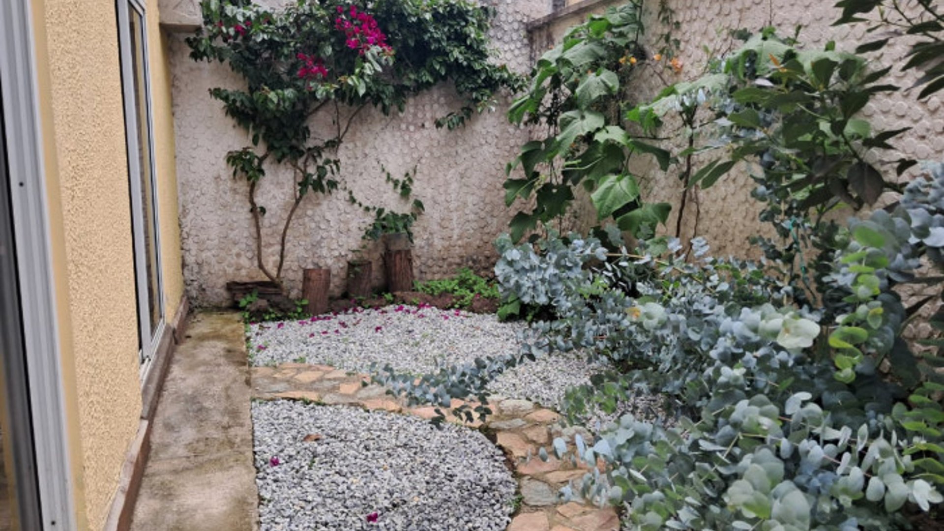 Casa en Venta Recidencial Entre Encinos Mixco - Miniatura 15