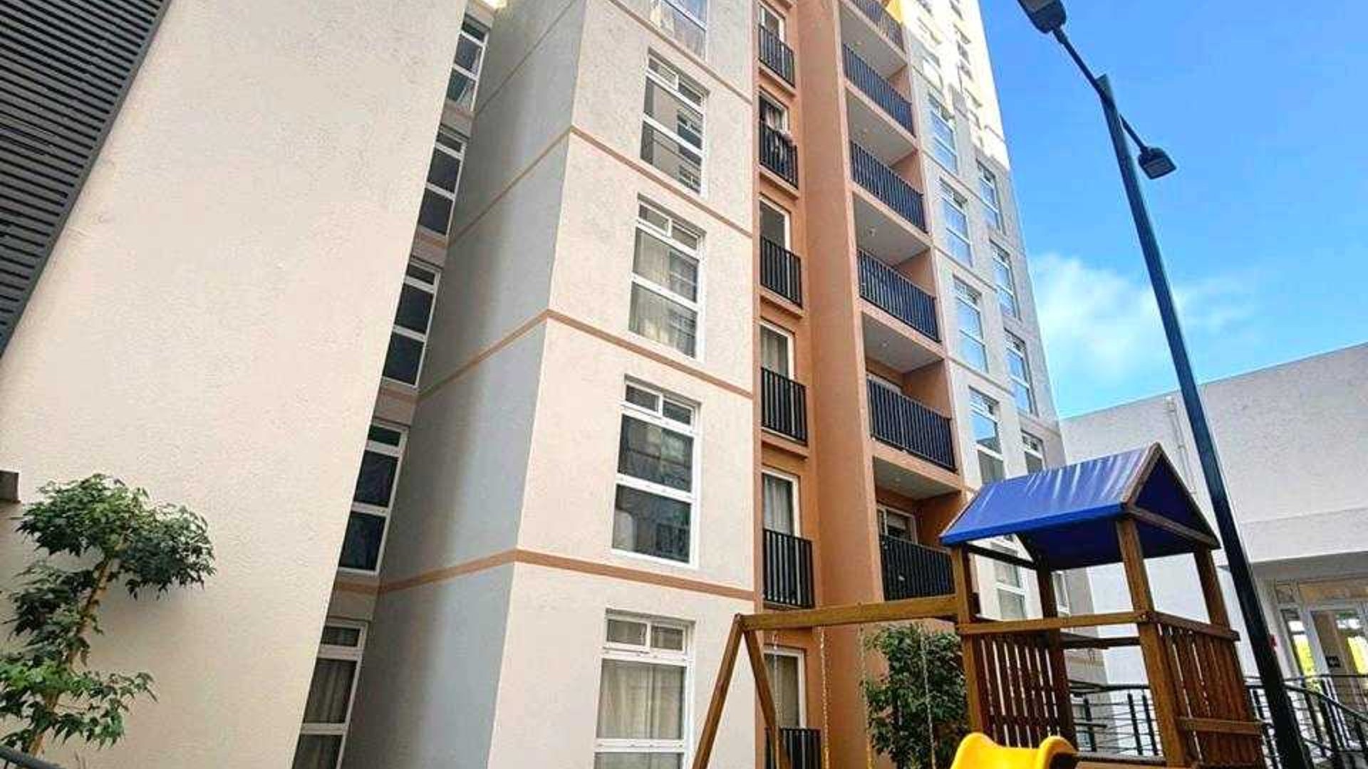 APARTAMENTO EN VENTA???? Edificio Lares16, Zona 16 - Image 1
