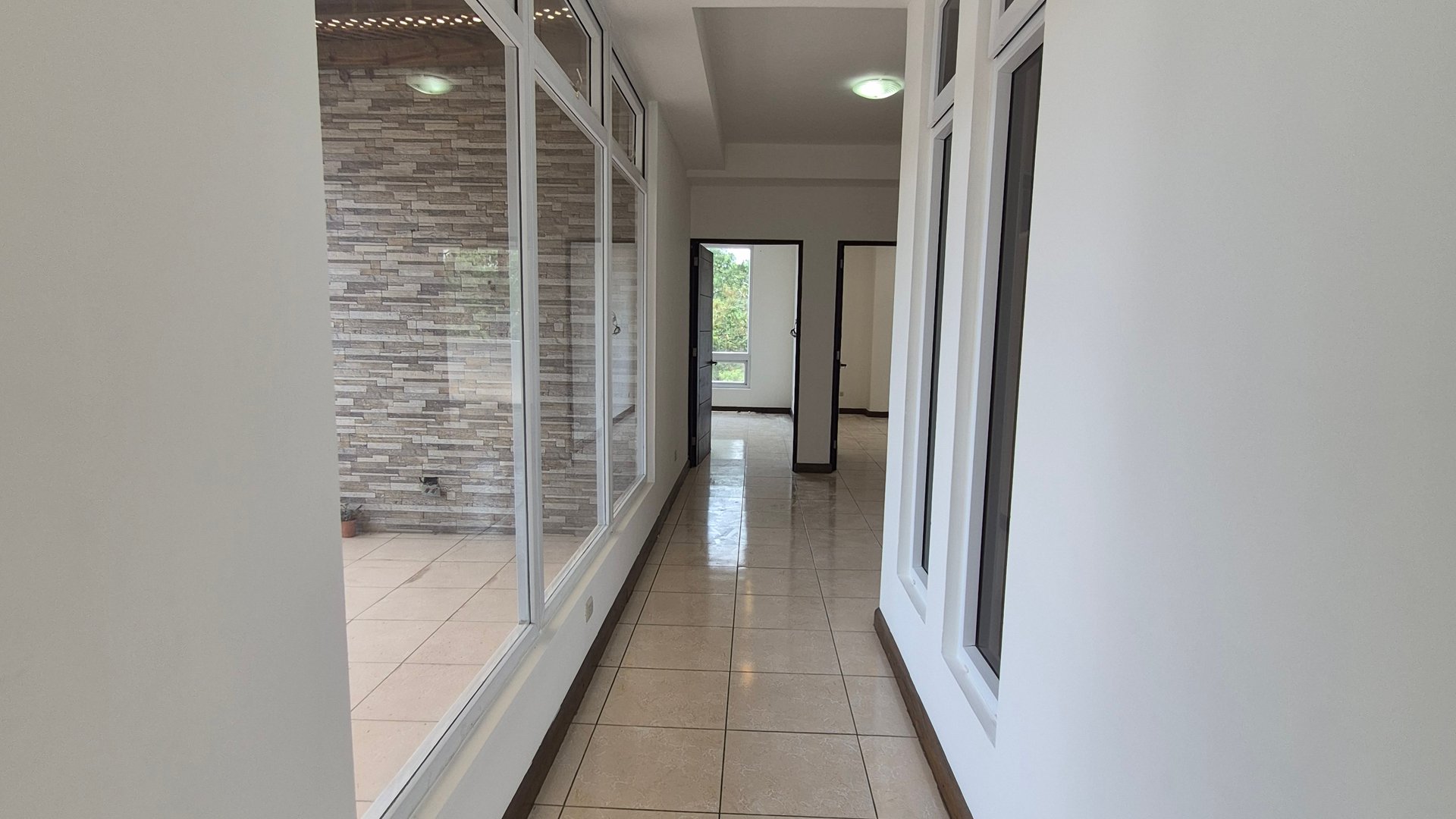 Apartamento en Renta en Kanajuyu Zona 16 - Miniatura 15