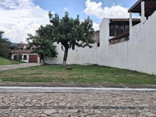 LOTE EN ESQUINA EN VENTA – PORTAL DE ANTIGUA - 3