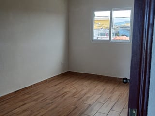 Vendo Linda Casa en Residencial Los Tulipanes - 2