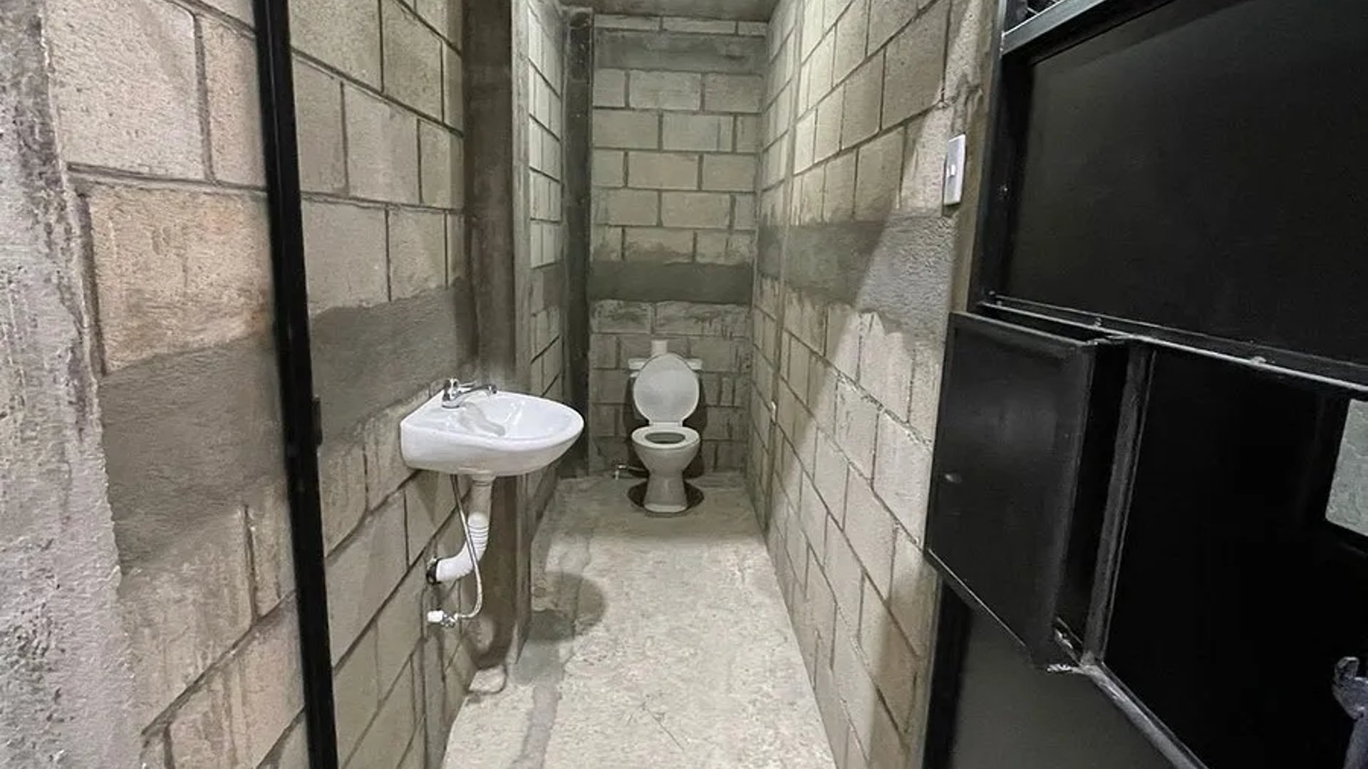 BODEGA EN VENTA – 300 m² VILLA NUEVA - Miniatura 3