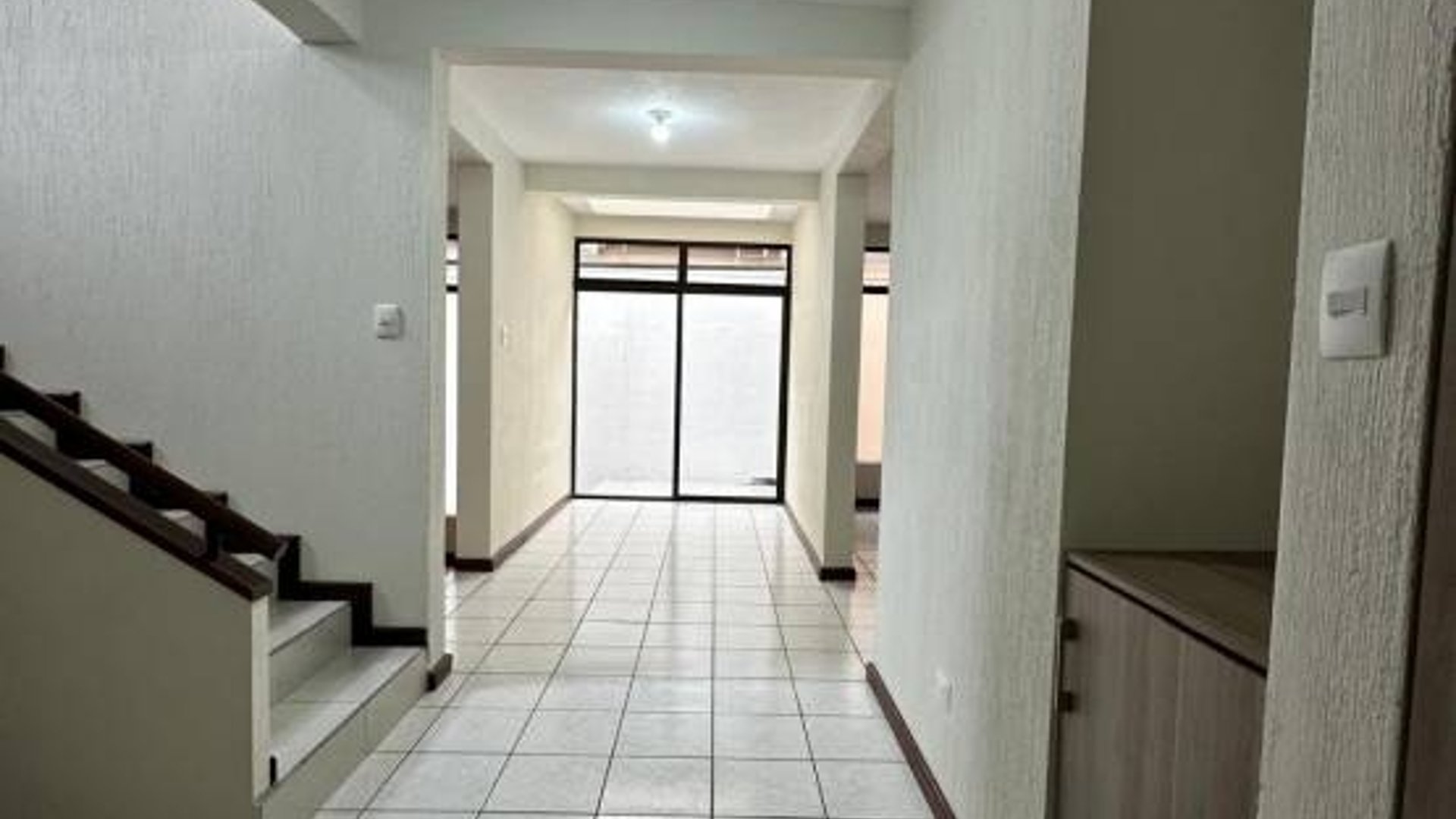 Casa en condominio en Renta, Zona 13 (R10395) - Miniatura 2