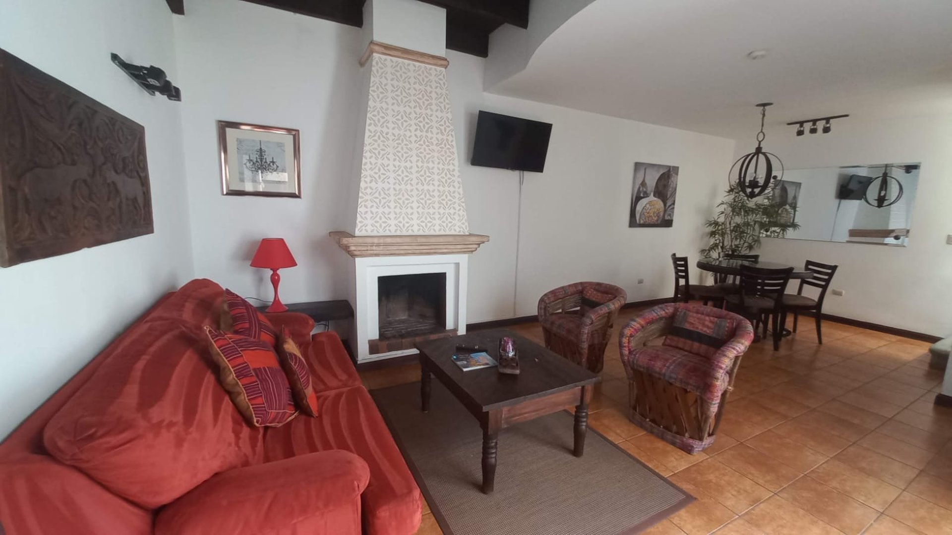 APARTAMENTO EN RENTA CÉNTRICO, DENTRO CONDOMINIO.