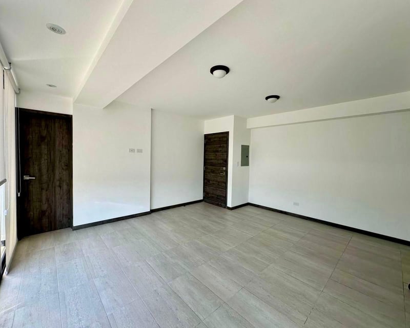 Apartamento en venta para inversion con 3 habitaciones en Z15 Ref-5451