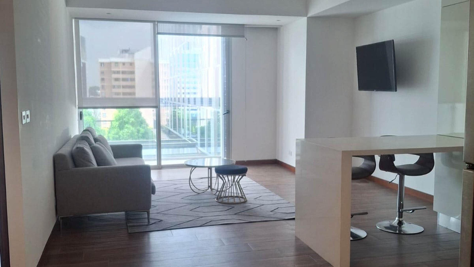 RENTA APARTAMENTO EDIFICIO AVIA - Miniatura 2